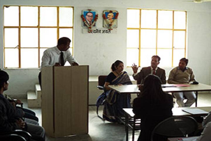 moot-court